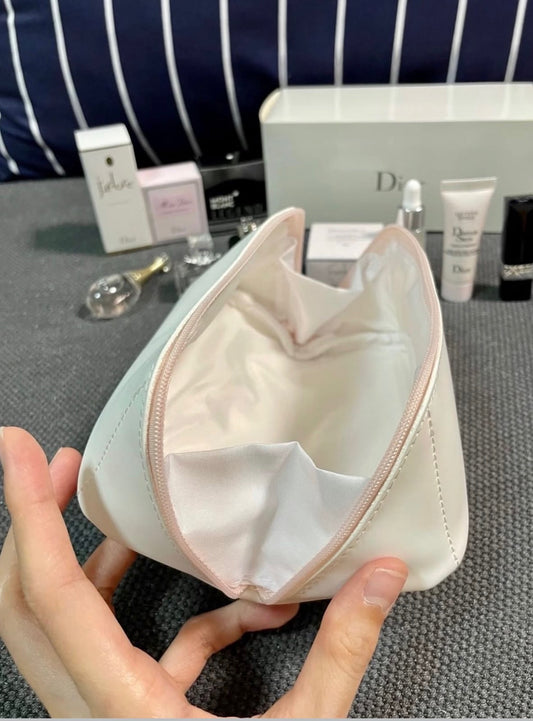 Dior pouch