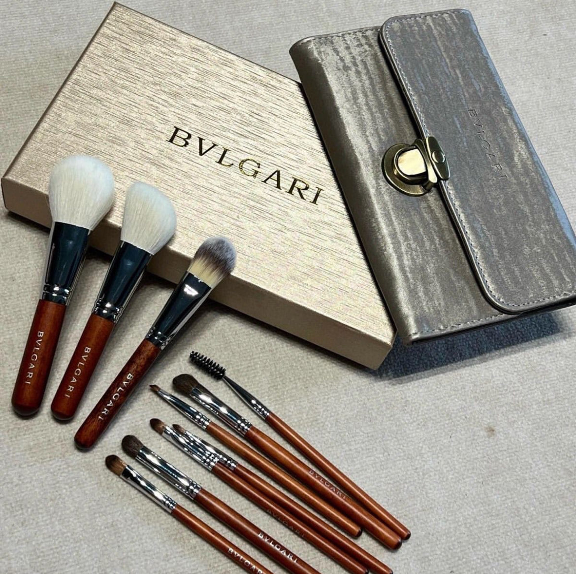 Bvlgari brush set