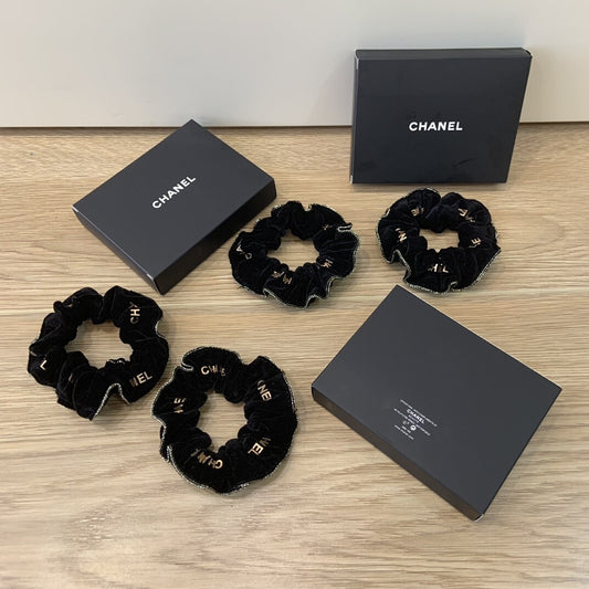 Chanel hair accesory