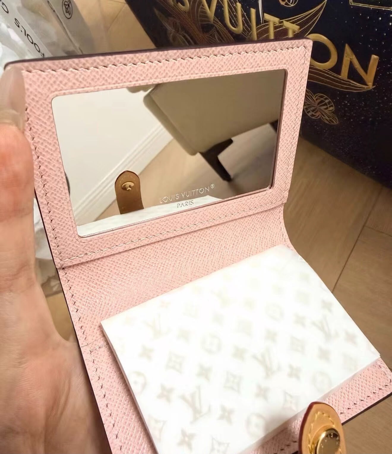 Louis Vuitton Mattifying Paper Case