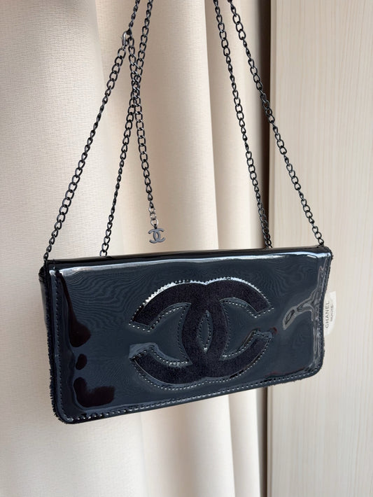 Chanel clutch