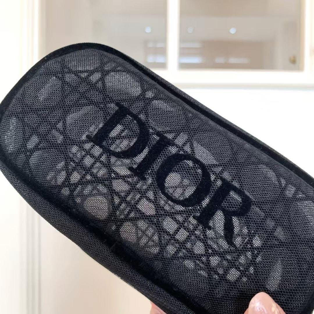 Dior beauty pouch