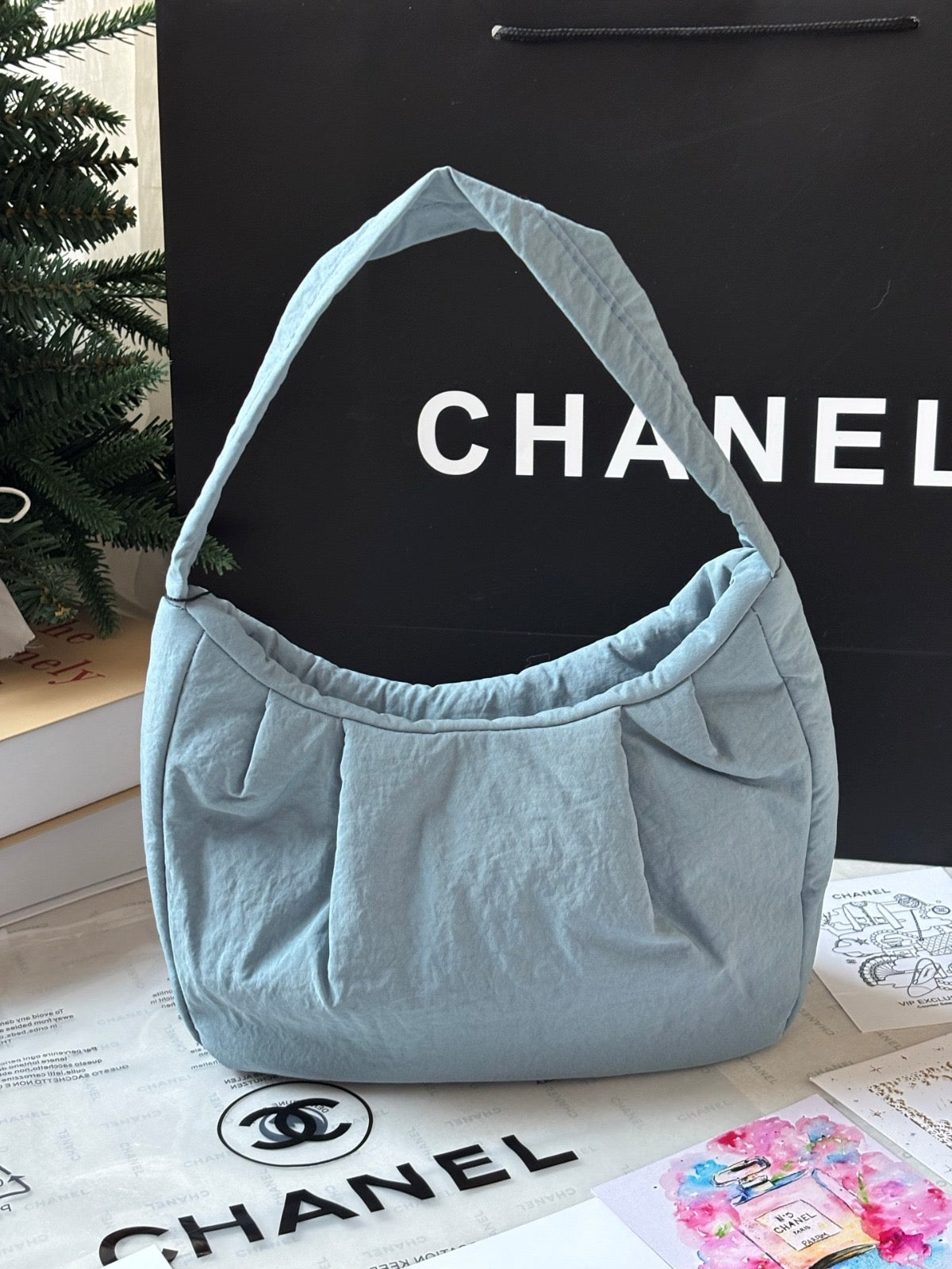 Chanel exclusive gift