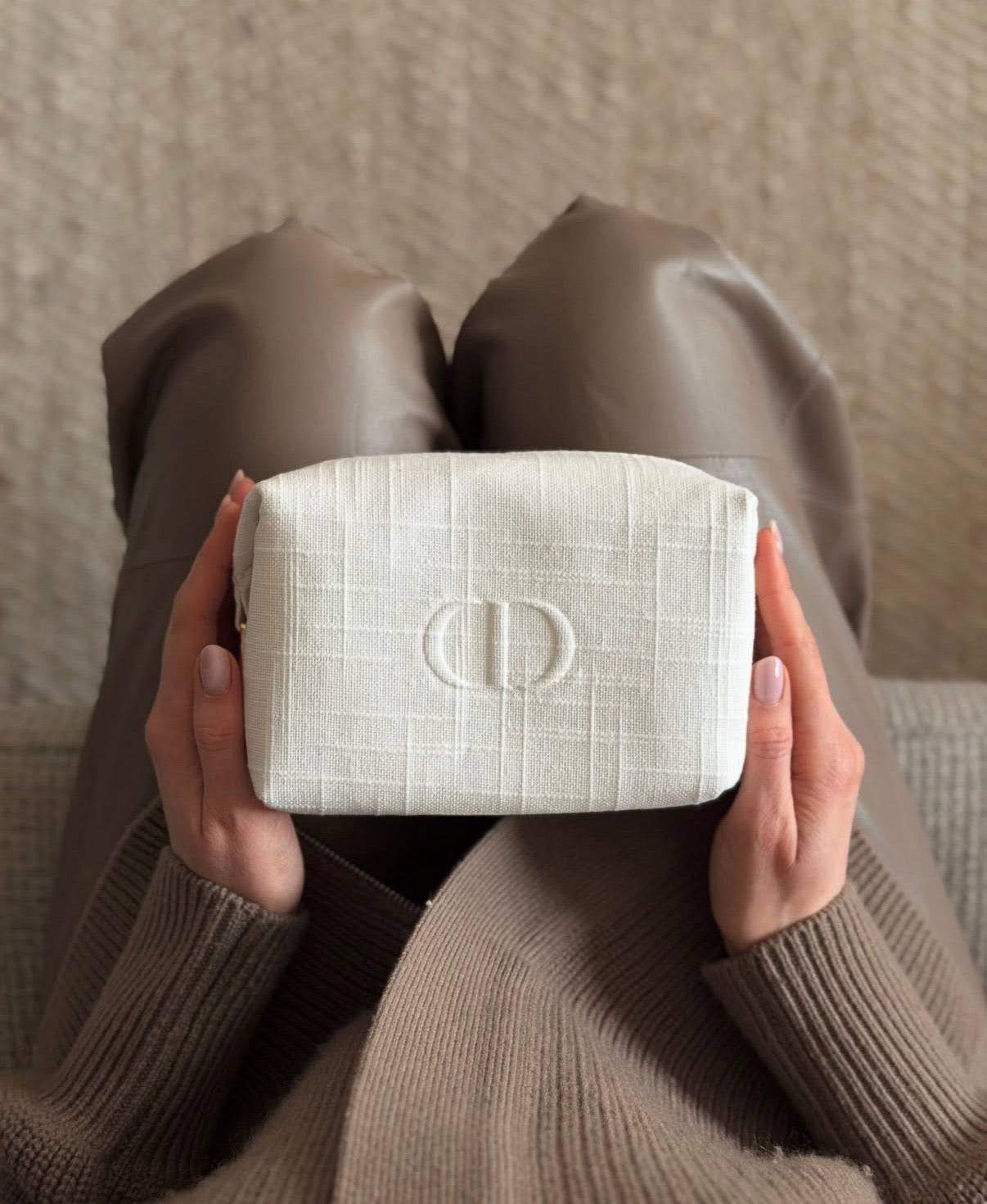Dior beauty pouch