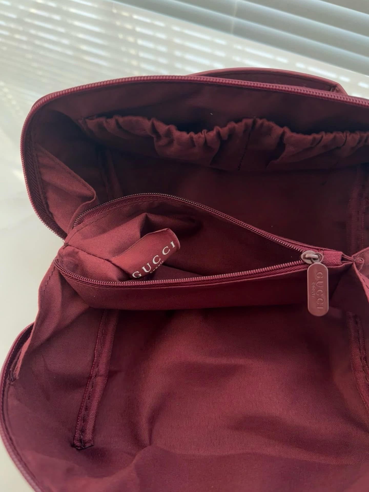 Gucci burgundy pouch