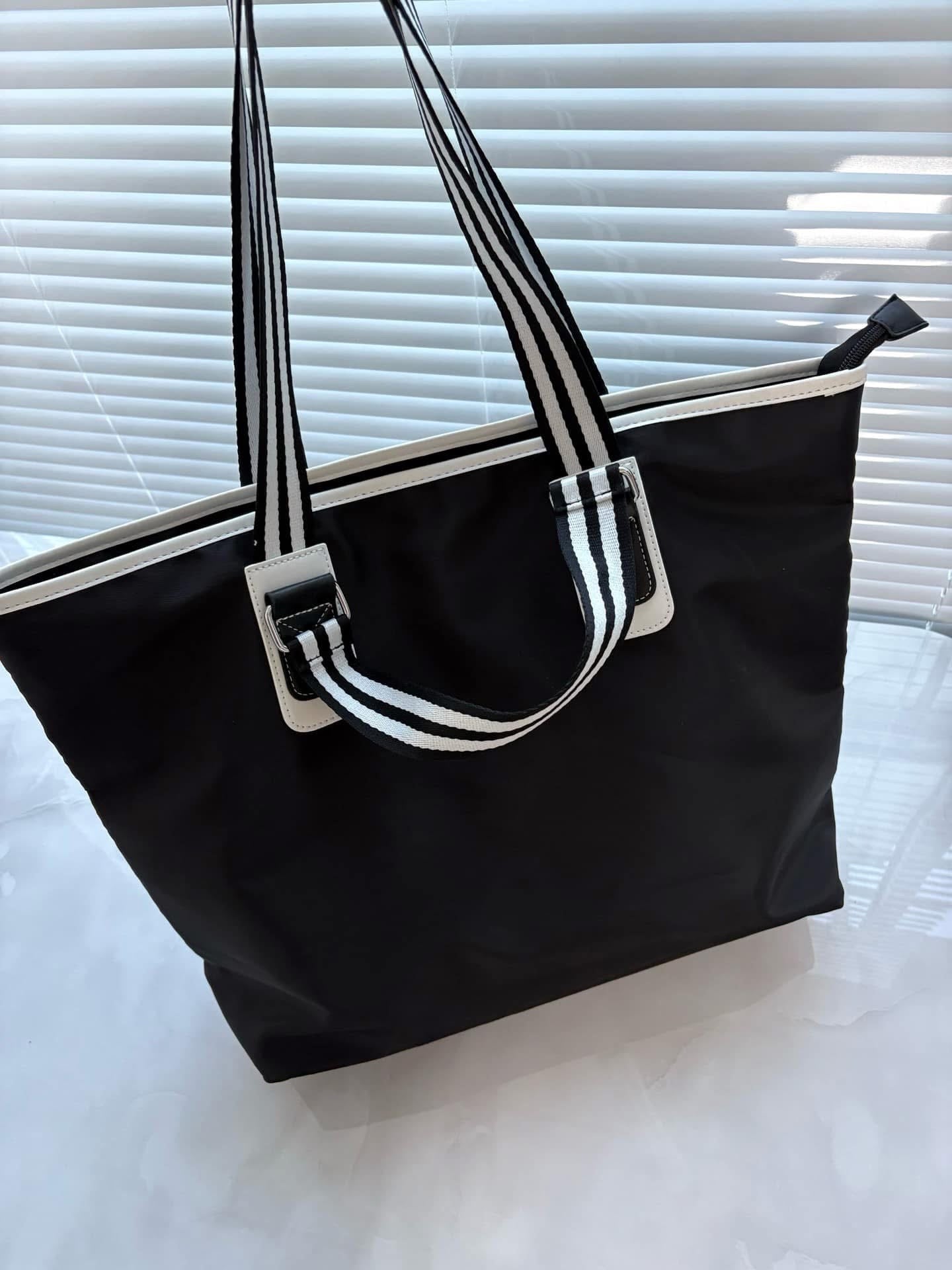 Chanel tote