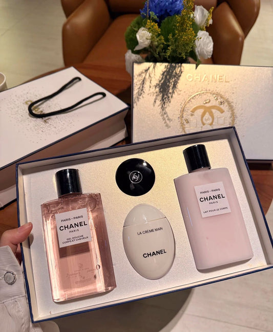 Chanel set