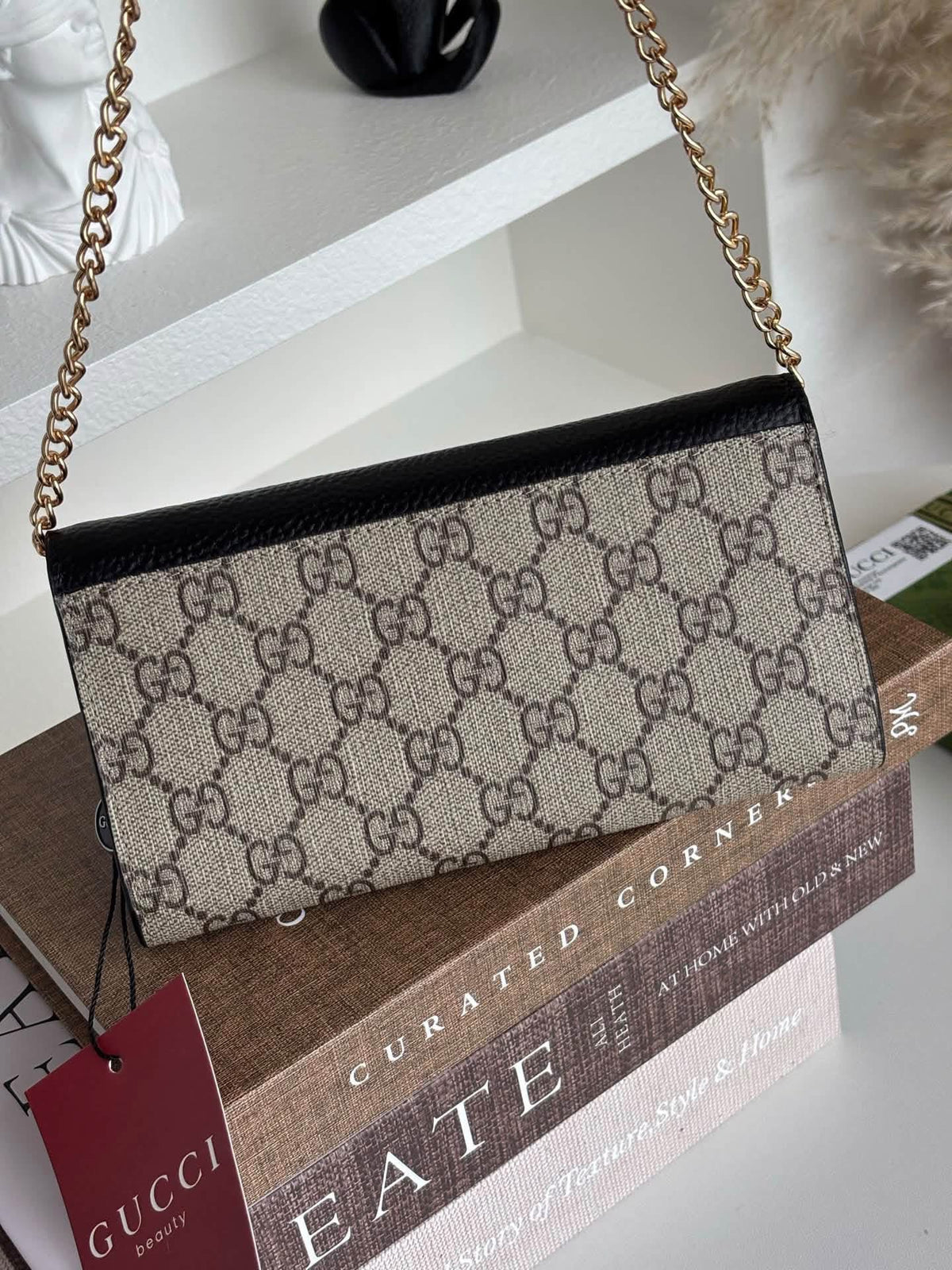Gucci wallet on chain