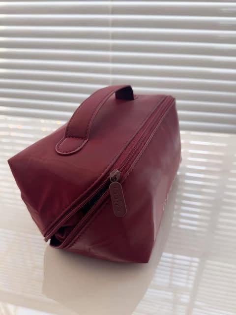 Gucci burgundy pouch