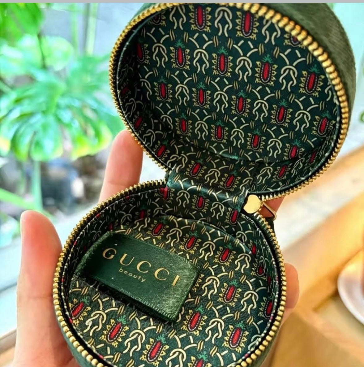 Gucci mini pouch