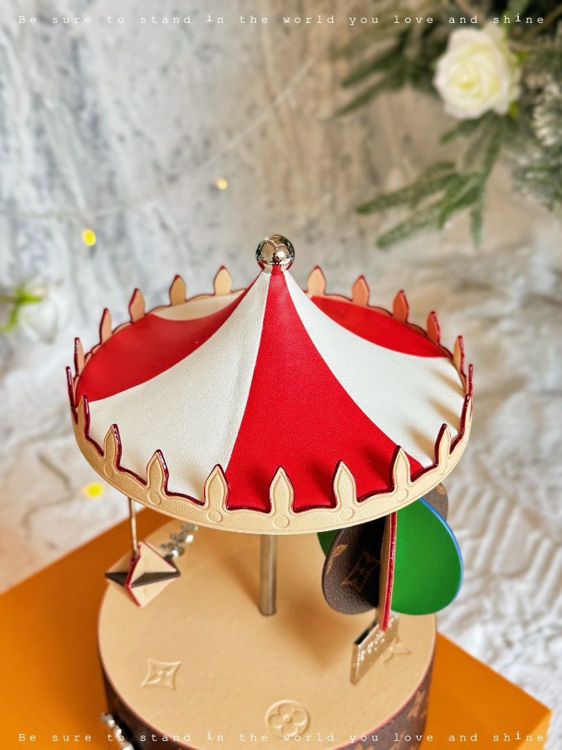 LV Carousel