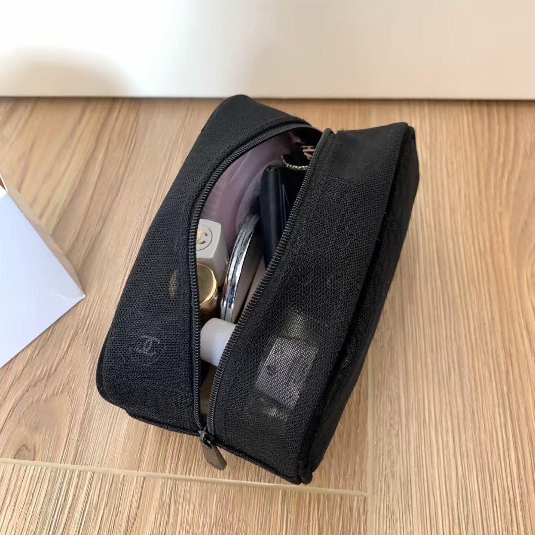 Dior beauty pouch