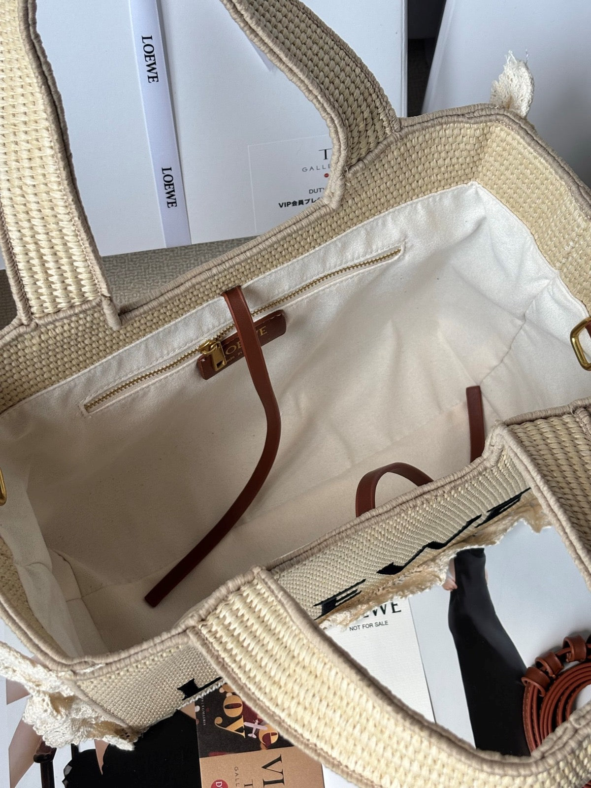 Loewe tote