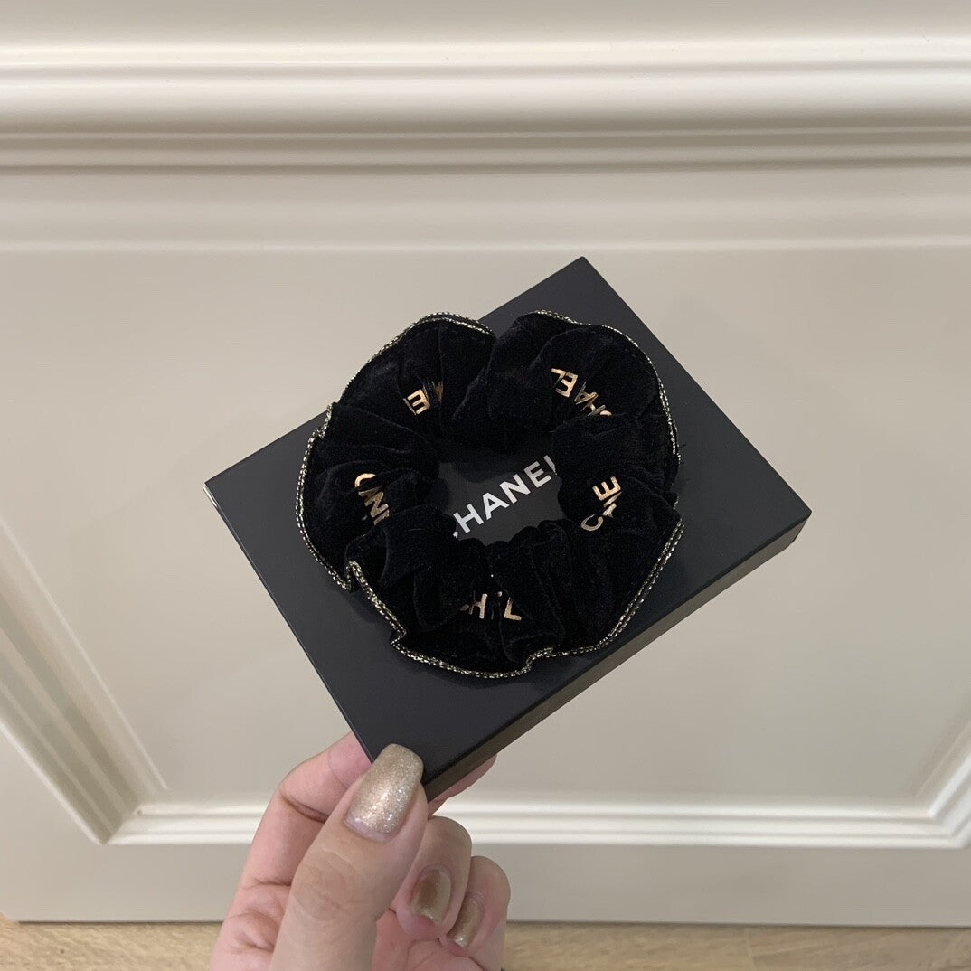 Chanel hair accesory