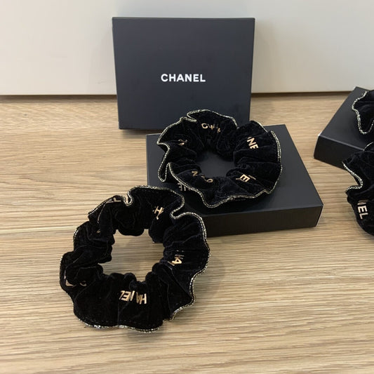 Chanel hair accesory