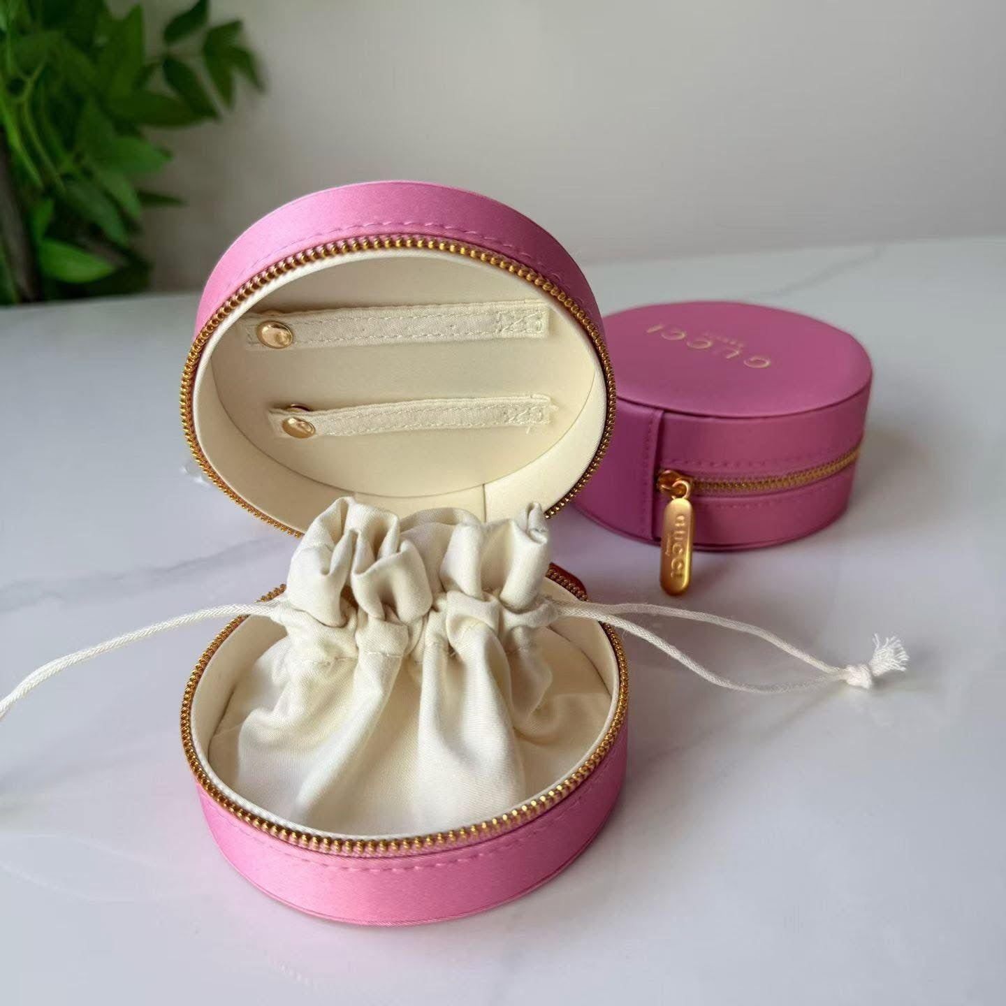 Gucci jewlery case