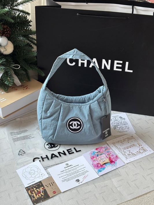 Chanel exclusive gift