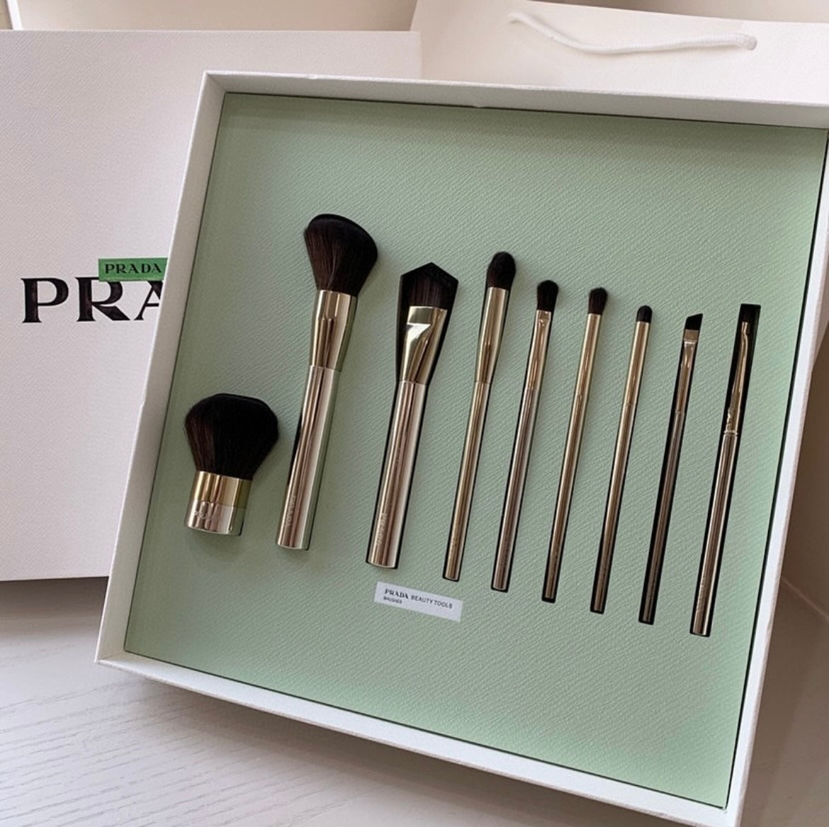 Prada brush set