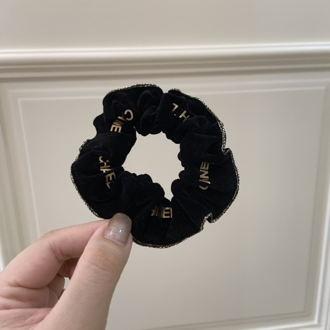 Chanel hair accesory