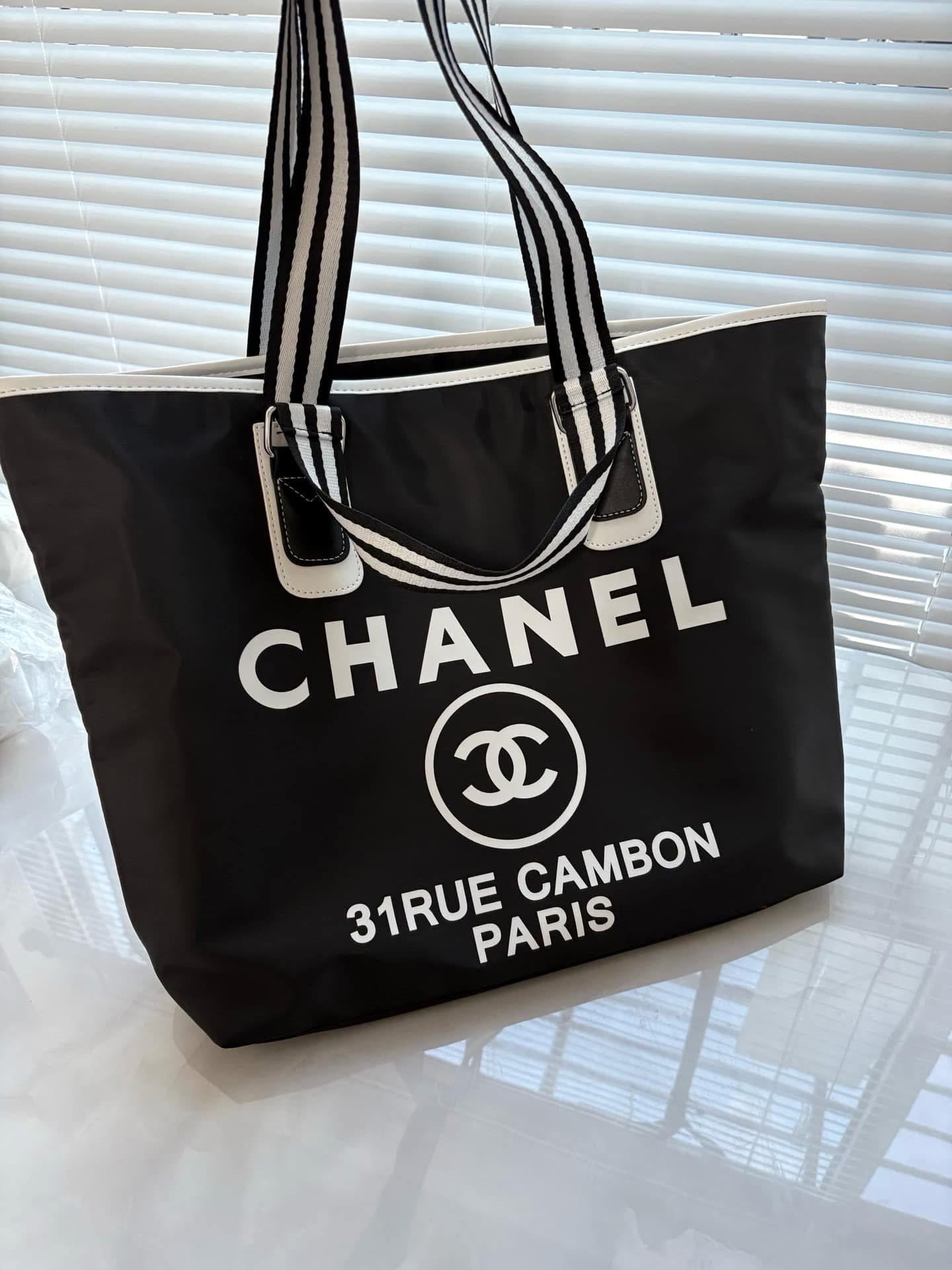 Chanel tote