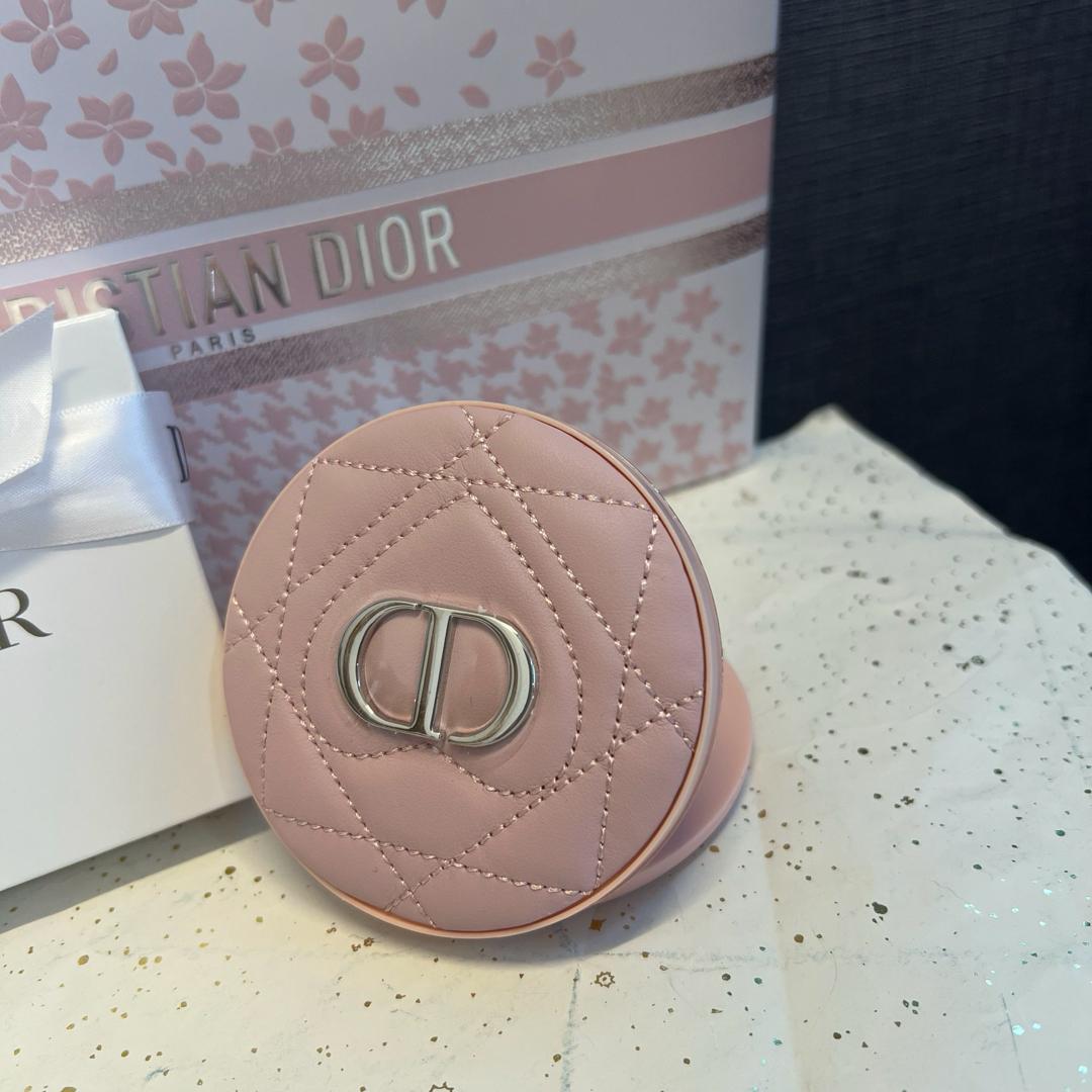 Dior Mirror
