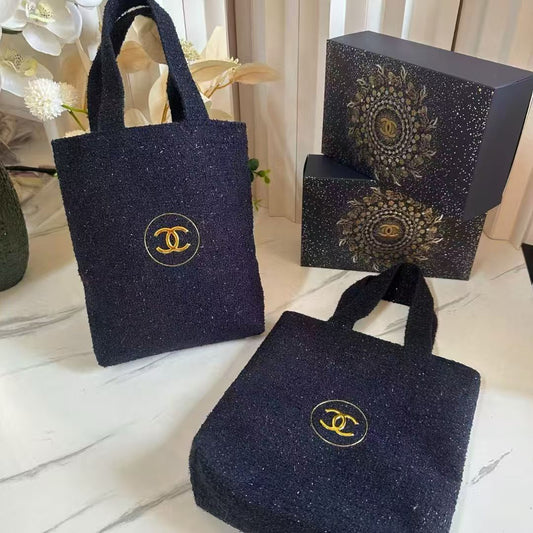 Chanel Beauty Holiday Small Tote Limited Edtition